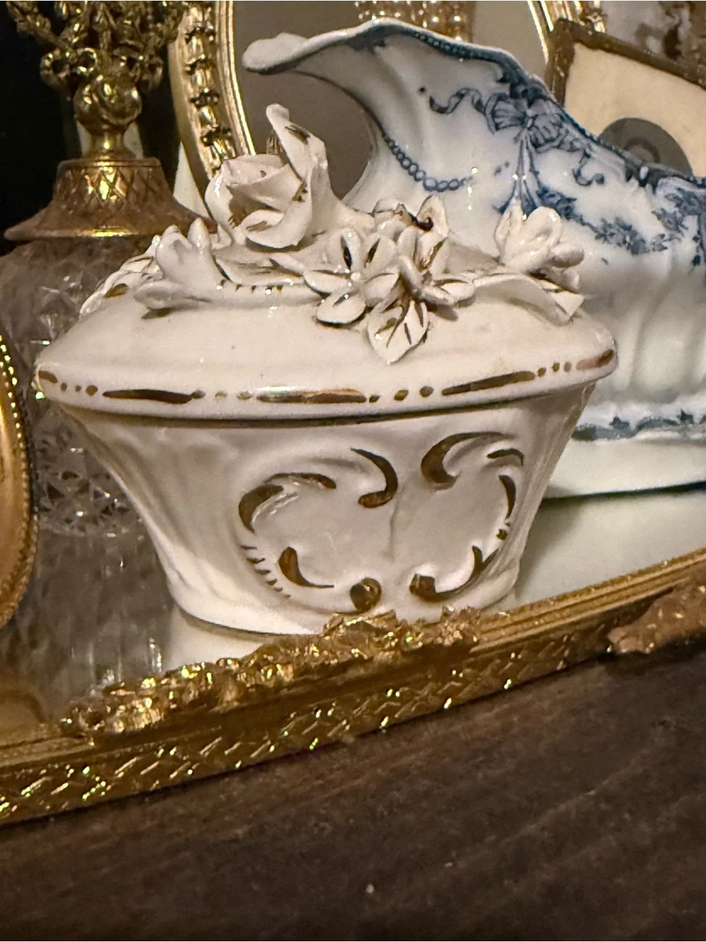 Antique porcelain trinket box